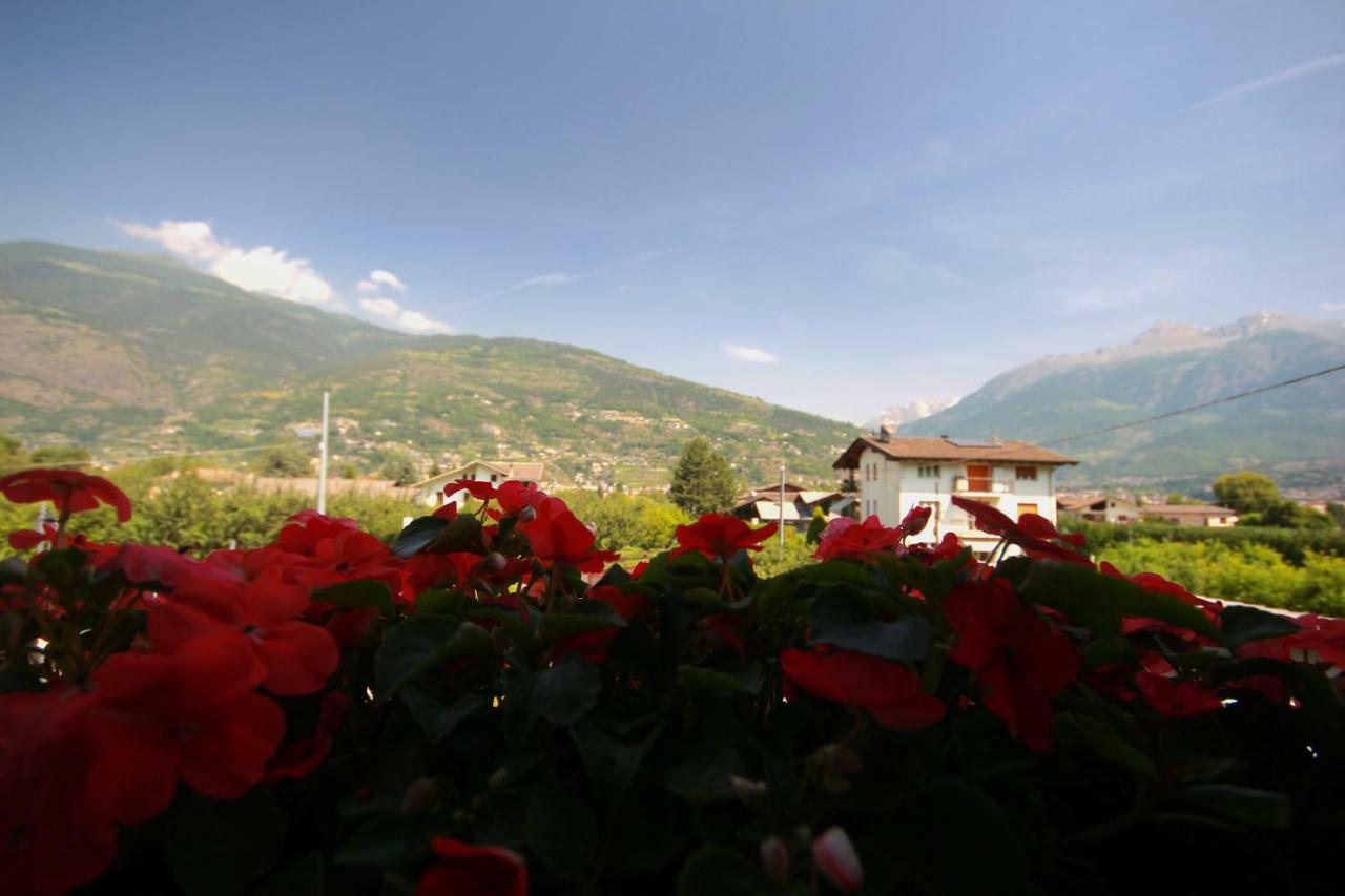 Apartment L'Envers Aosta Eksteriør billede